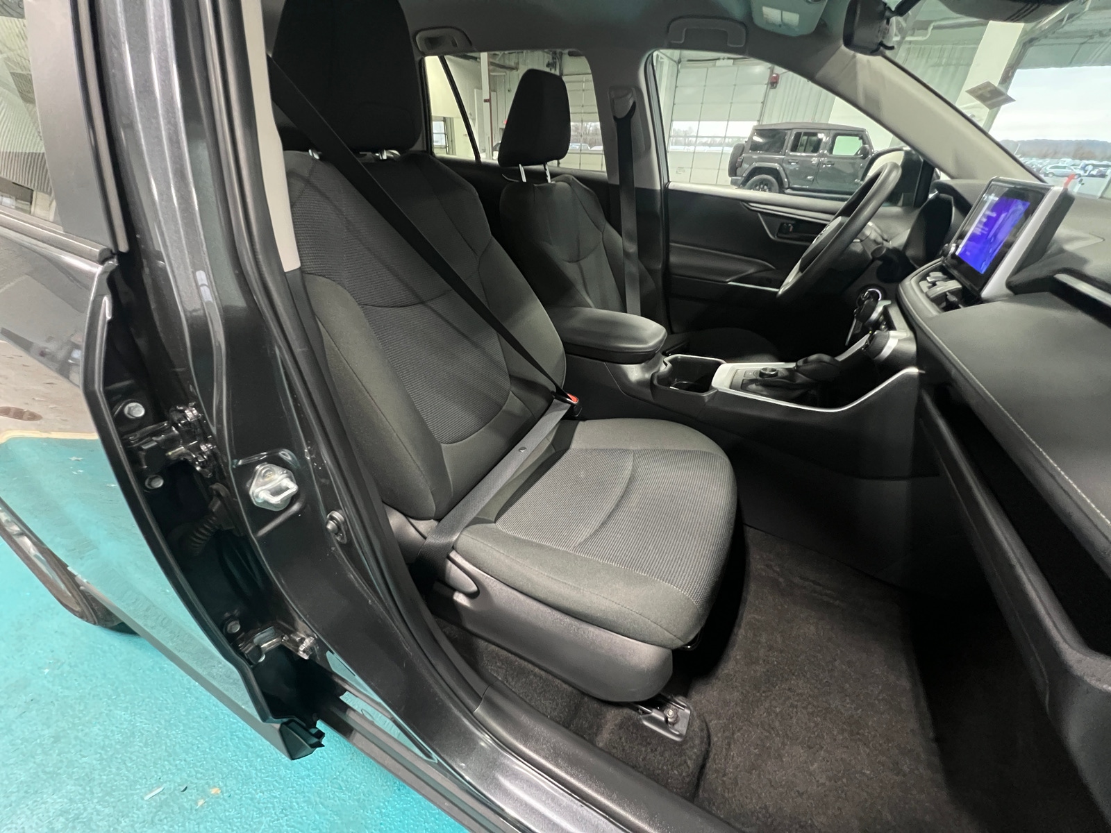 Thumbnail: 2025 Toyota RAV4 - 2