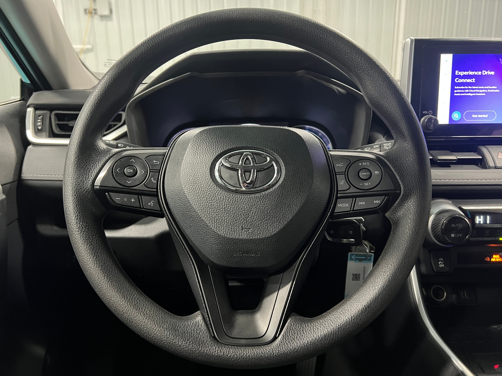 Thumbnail: 2025 Toyota RAV4 - 5