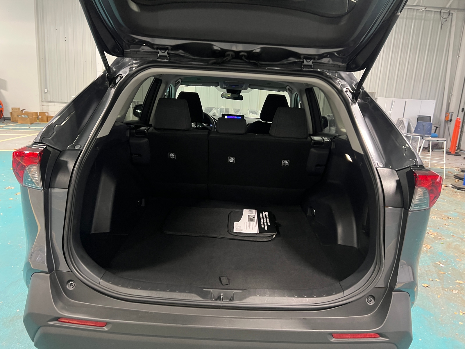 Thumbnail: 2025 Toyota RAV4 - 7