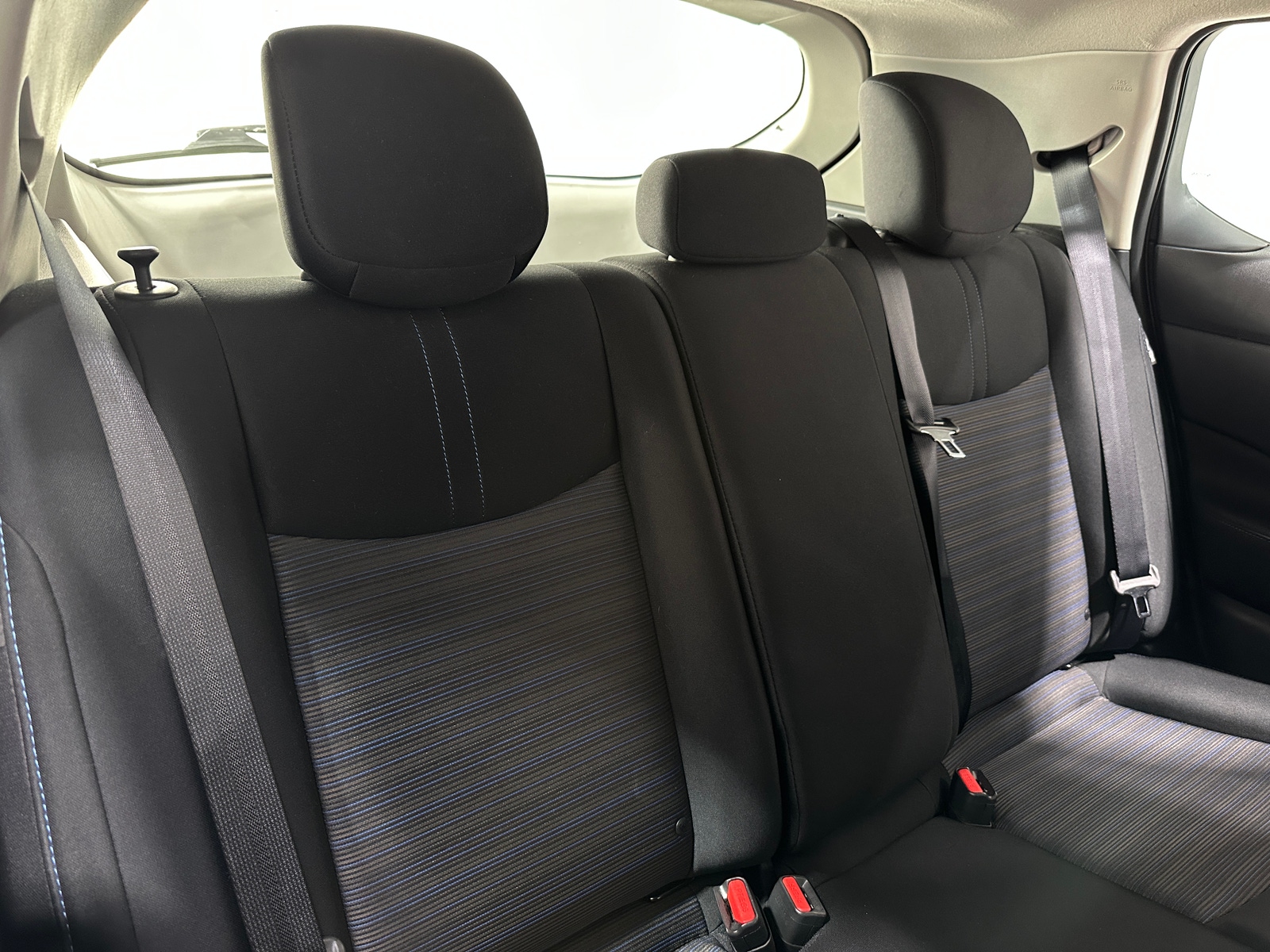 Thumbnail: 2022 Nissan Leaf - 6