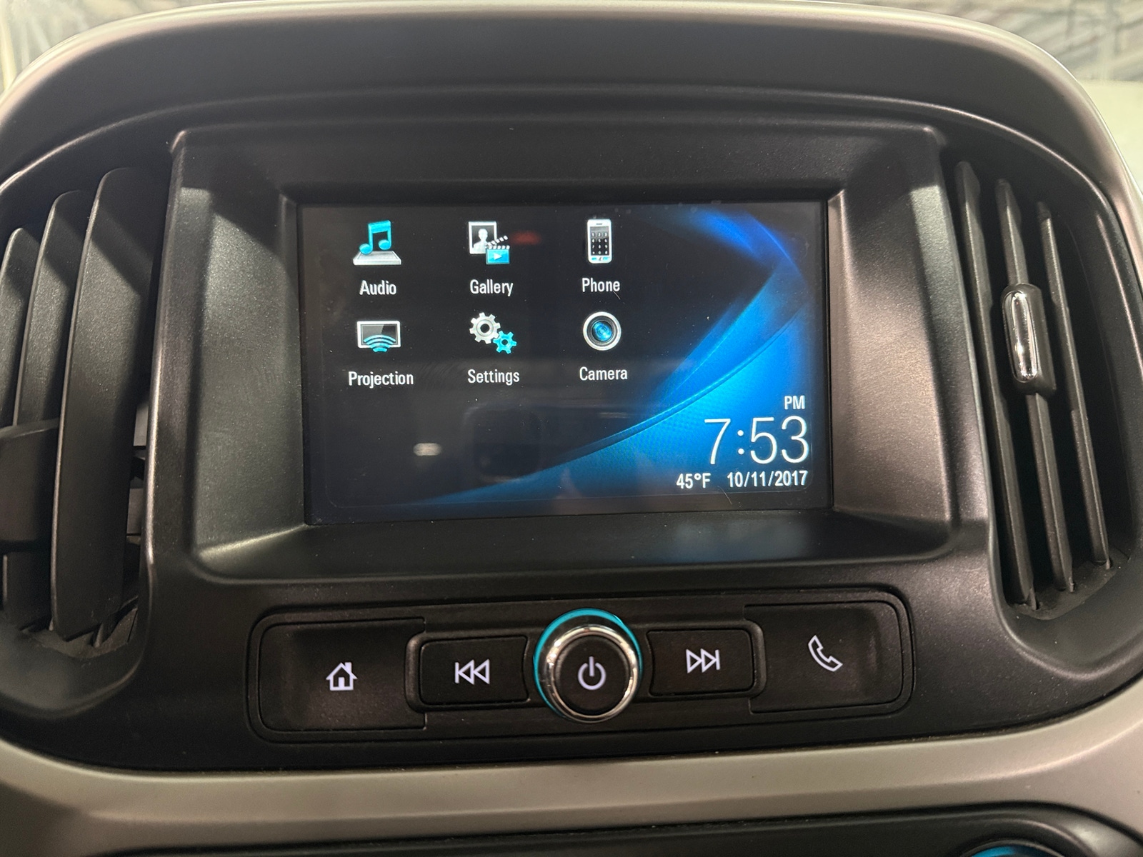 Thumbnail: 2018 Chevrolet Colorado - 4