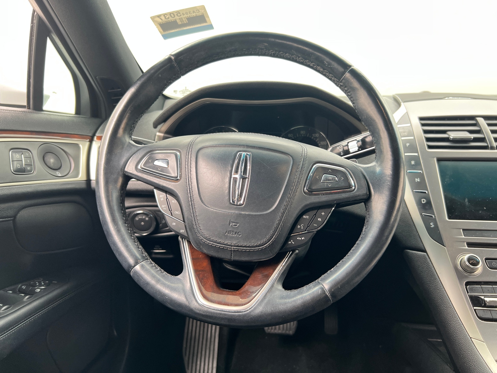 Thumbnail: 2017 Lincoln MKZ - 4