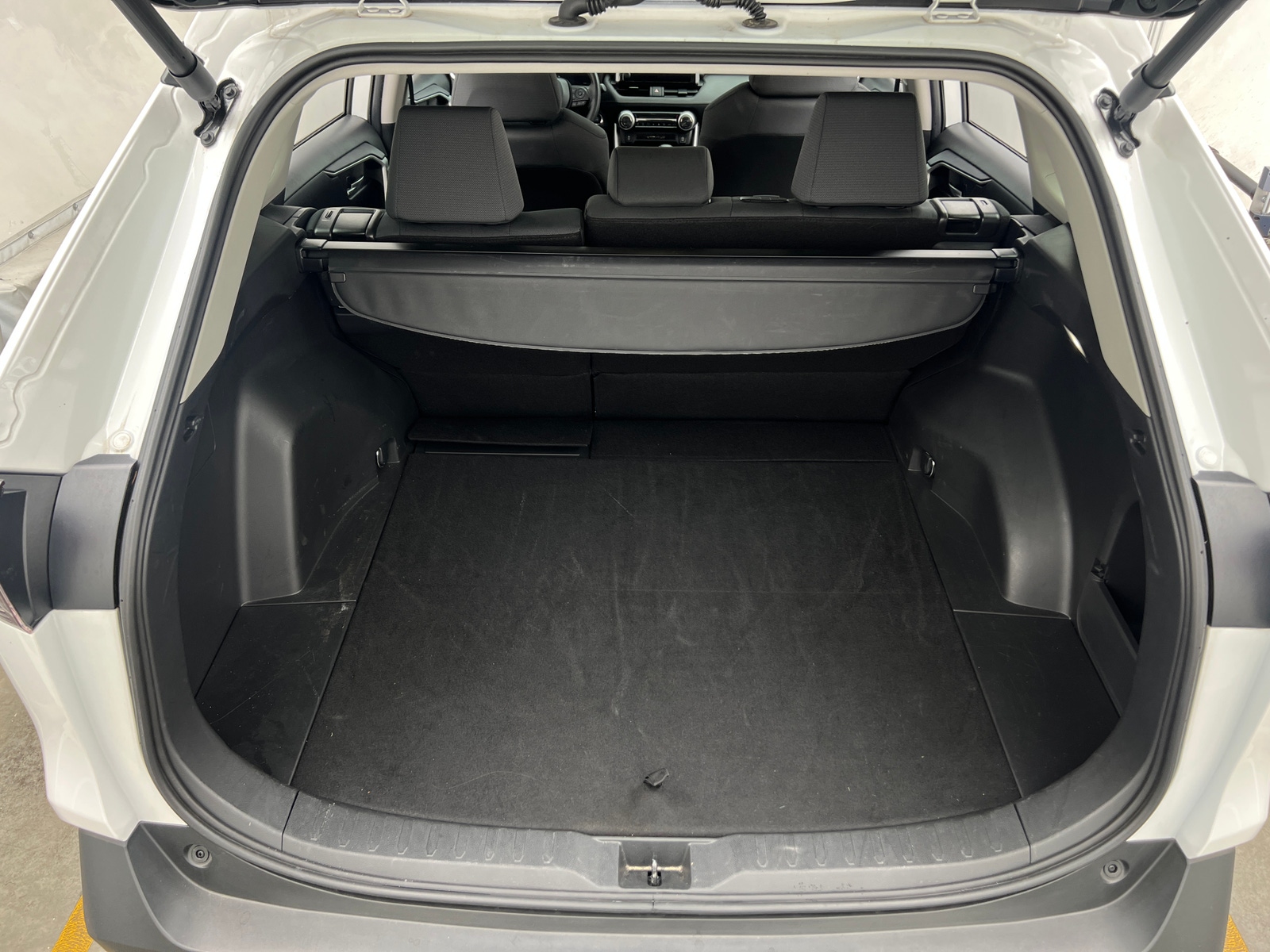 Thumbnail: 2025 Toyota RAV4 - 7