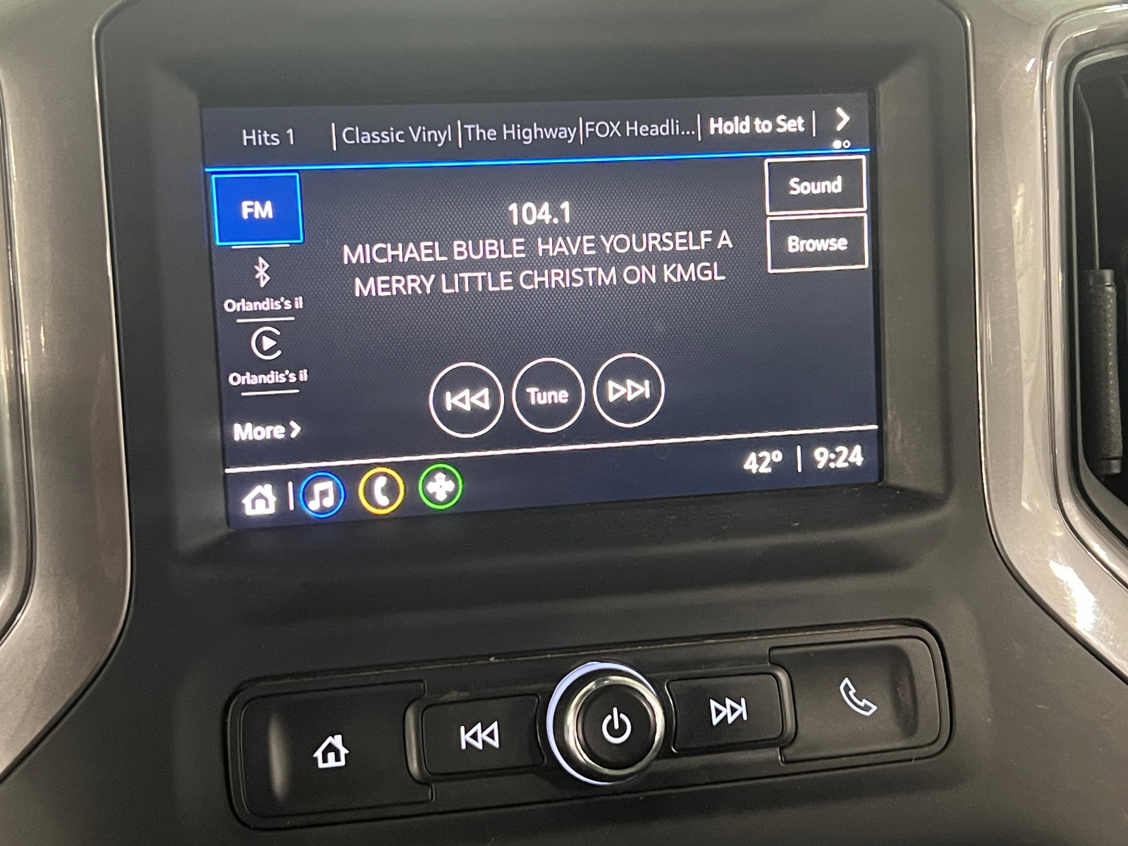 Thumbnail: 2022 Chevrolet Silverado 1500 - 4