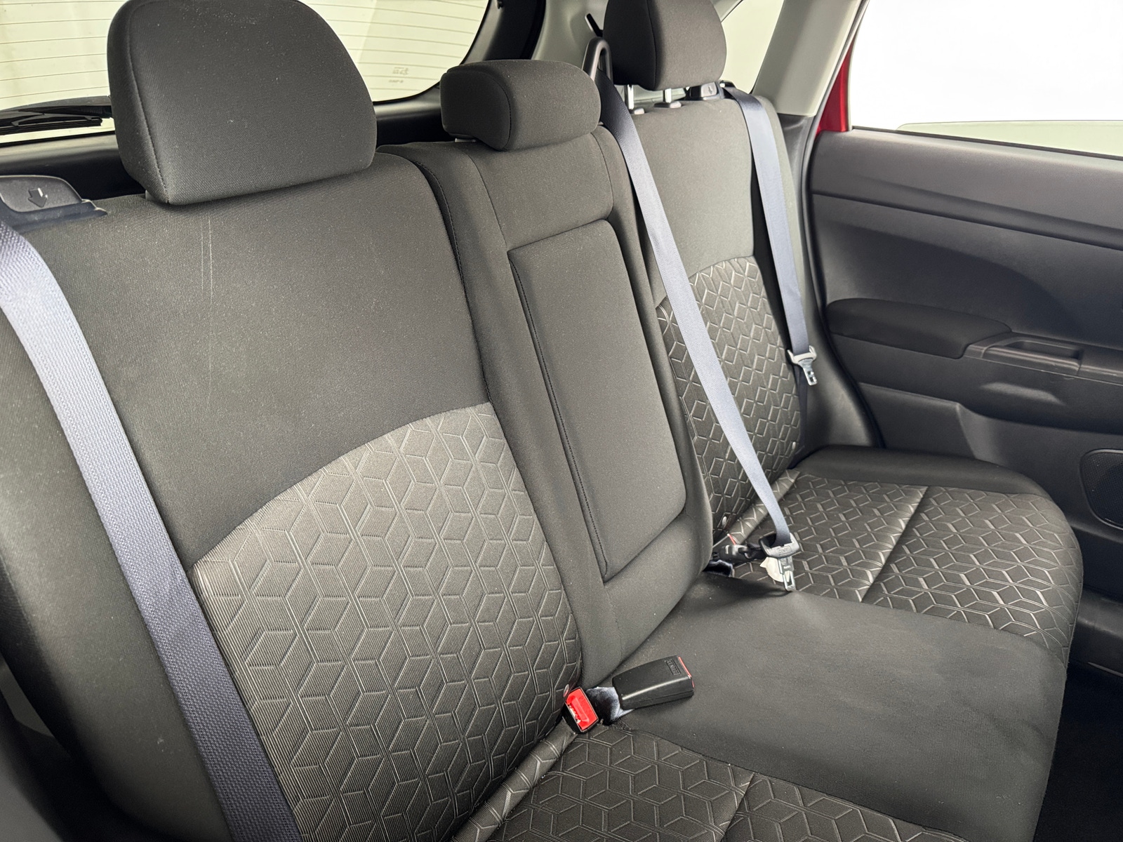 Thumbnail: 2023 Mitsubishi Outlander Sport - 6