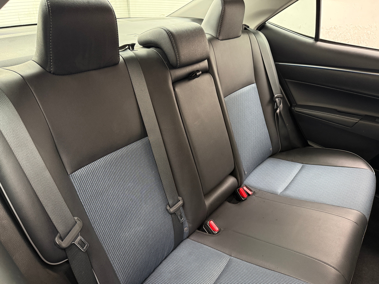 Thumbnail: 2016 Toyota Corolla - 6