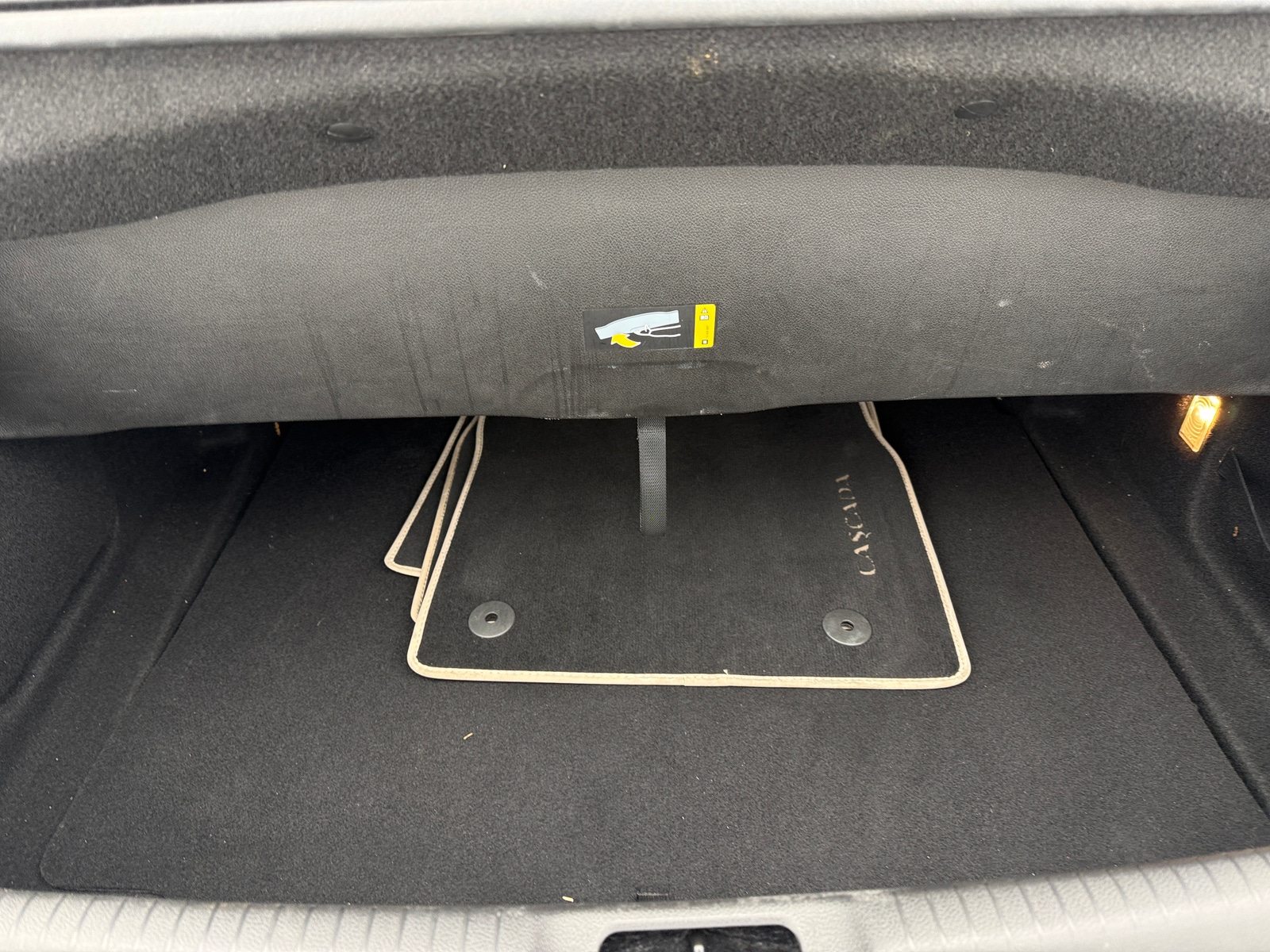 Thumbnail: 2016 Buick Cascada - 6