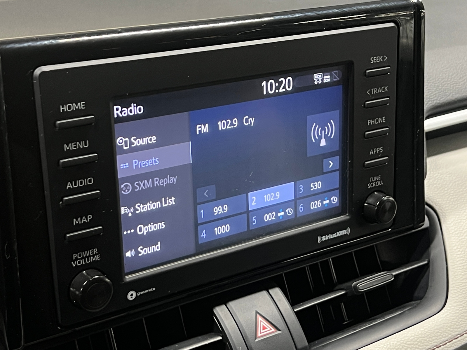 Thumbnail: 2021 Toyota RAV4 - 4