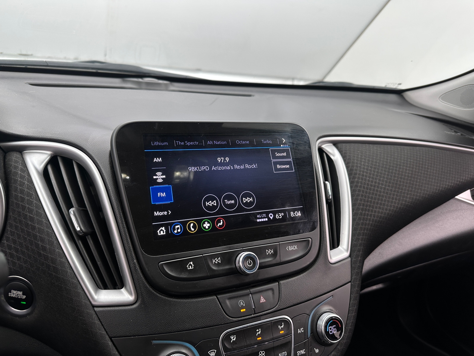 Thumbnail: 2024 Chevrolet Malibu - 4