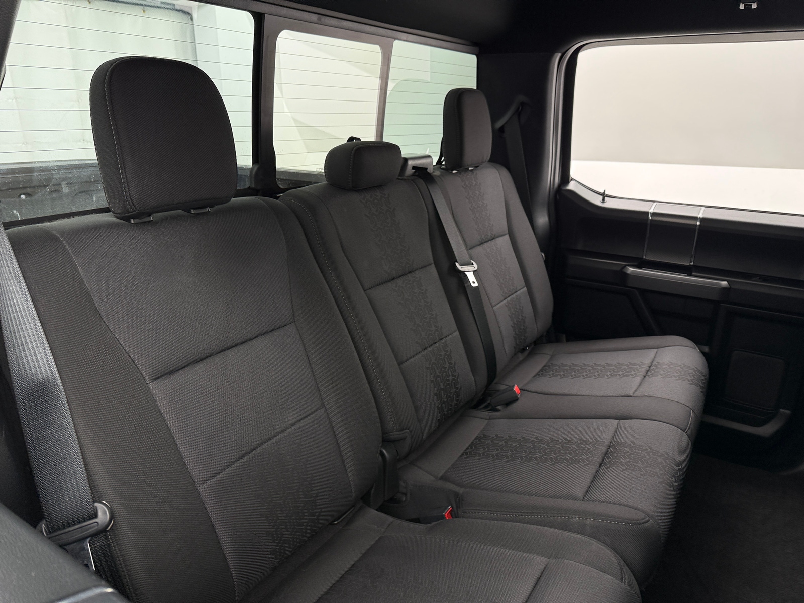 Thumbnail: 2020 Ford Econoline - 6