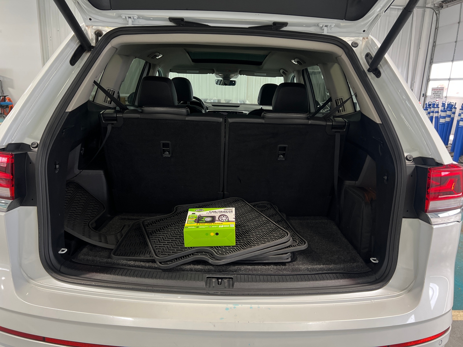 Thumbnail: 2022 Volkswagen Atlas - 6