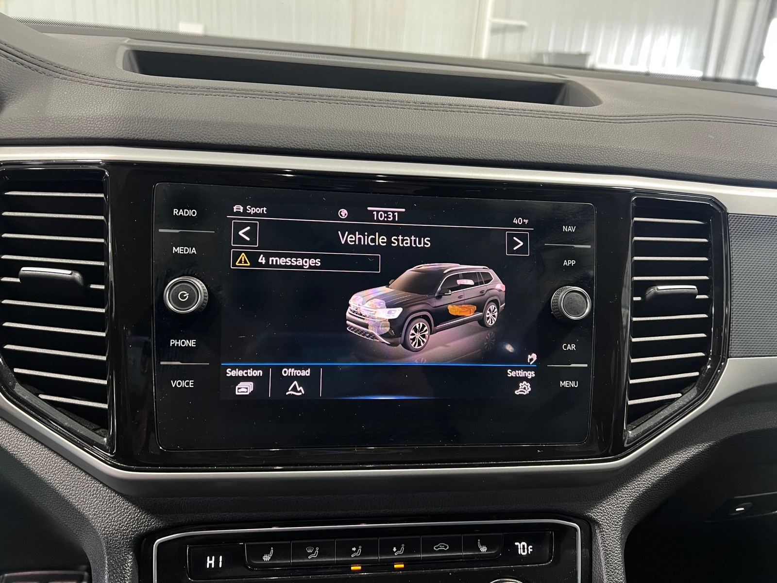 Thumbnail: 2022 Volkswagen Atlas - 3