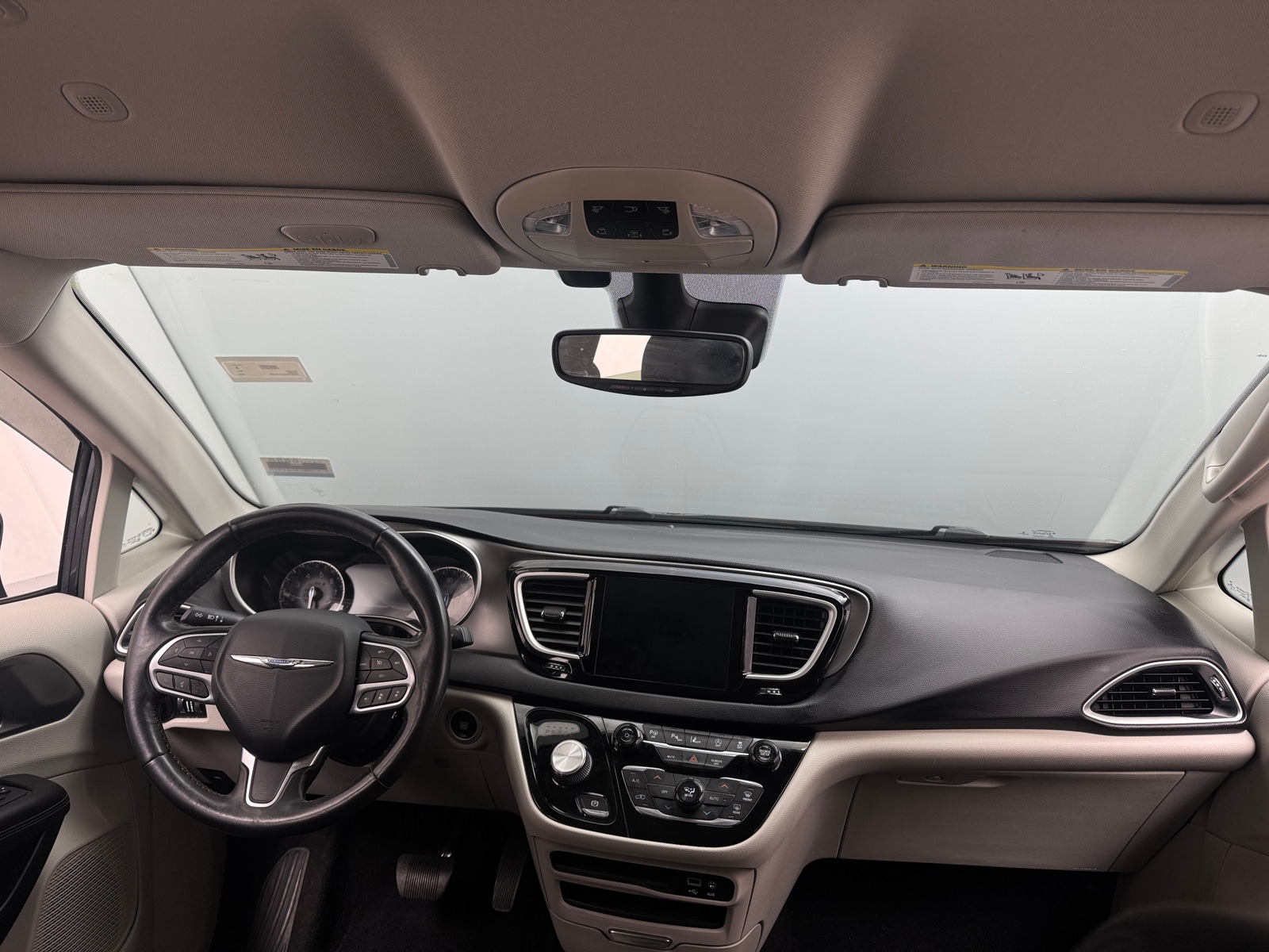 Thumbnail: 2020 Chrysler Pacifica - 3