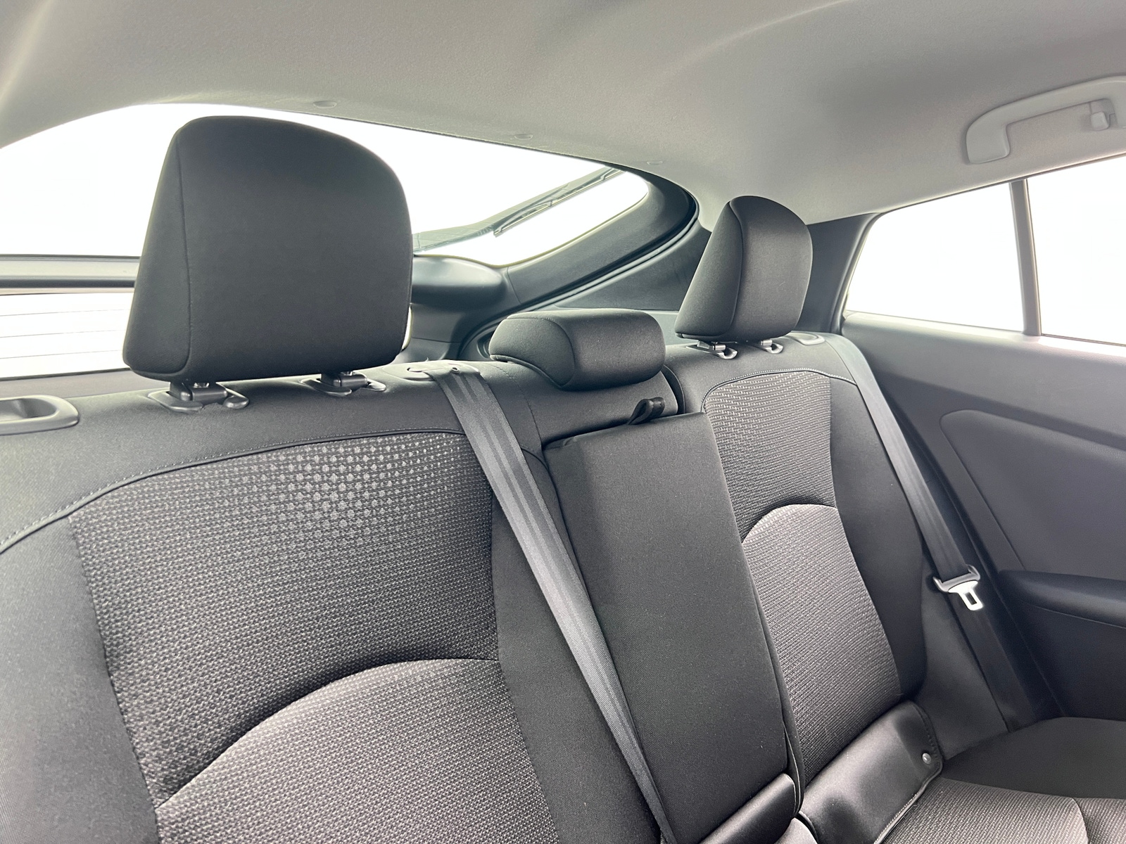 Thumbnail: 2022 Toyota Prius - 6