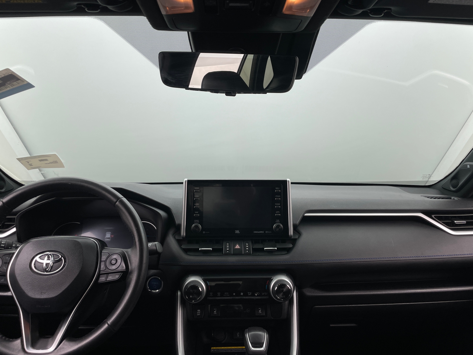 Thumbnail: 2020 Toyota RAV4 - 3