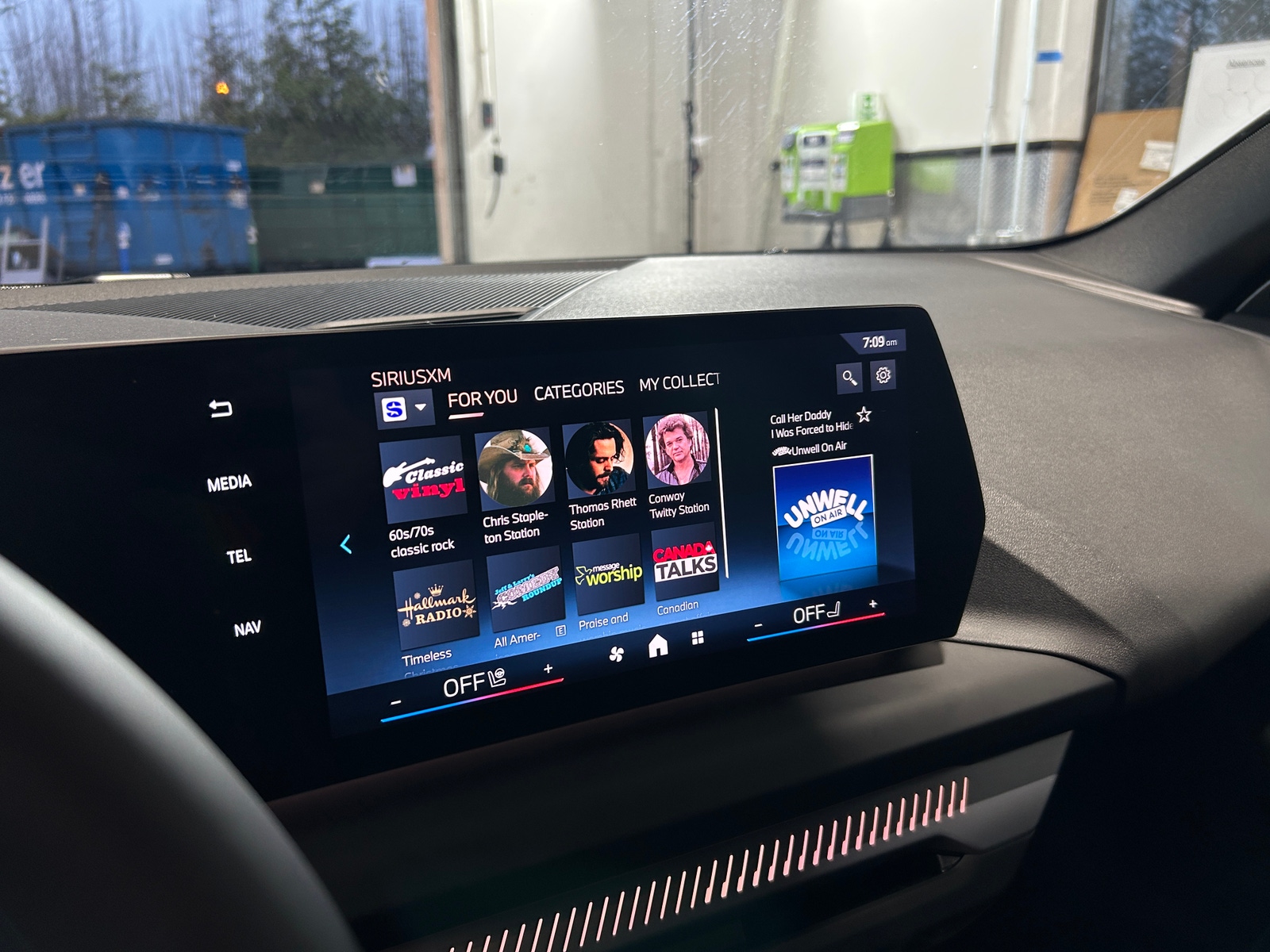 Thumbnail: 2025 BMW 2 Series - 3