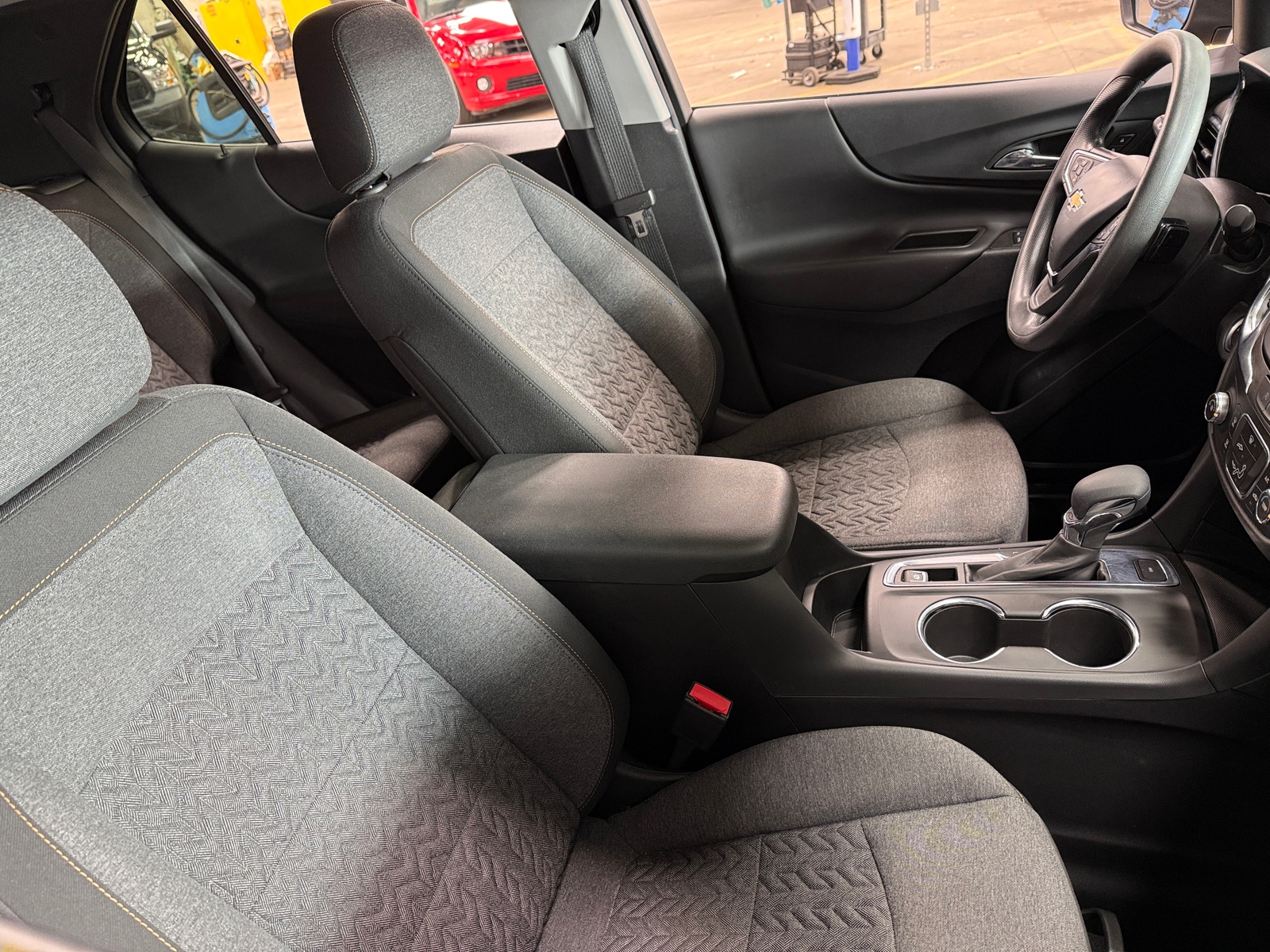 Thumbnail: 2023 Chevrolet Equinox - 2