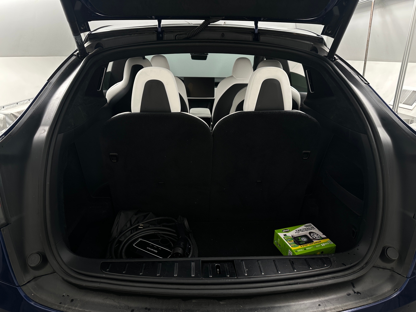 Thumbnail: 2022 Tesla Model X - 6