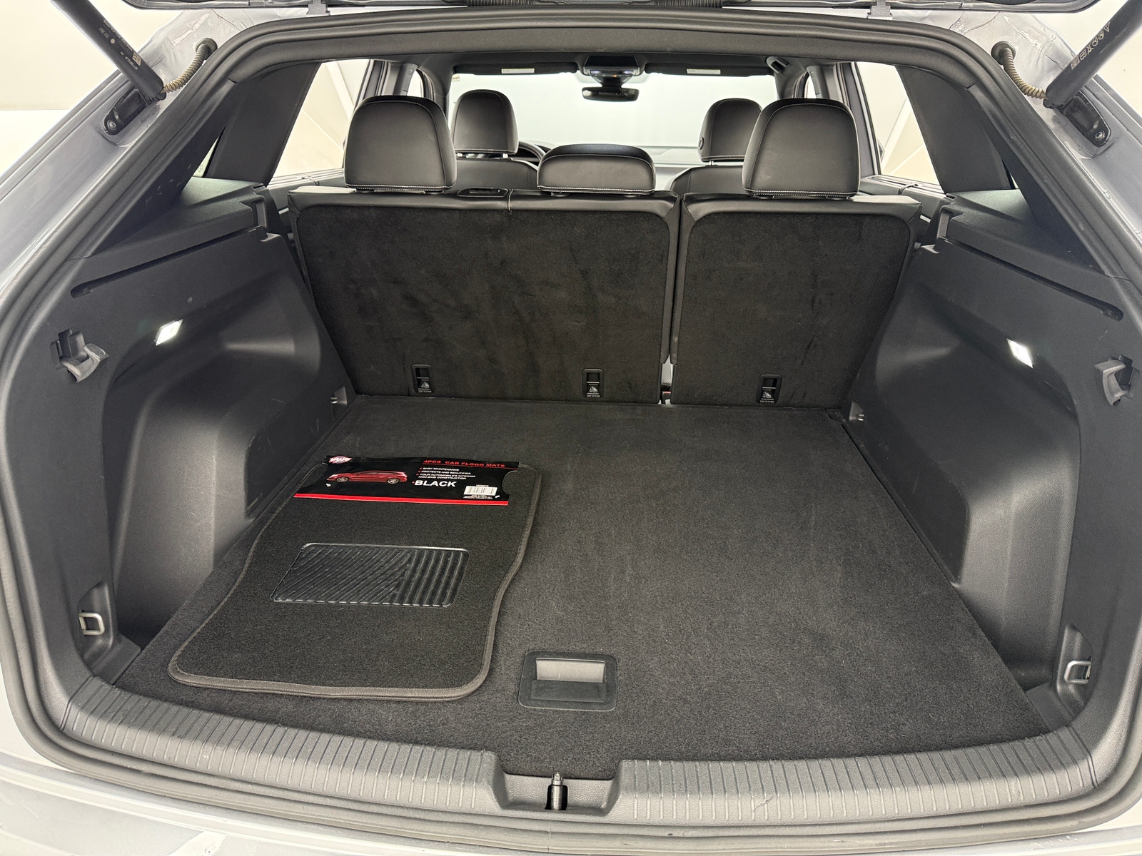 Thumbnail: 2024 Volkswagen Atlas - 6