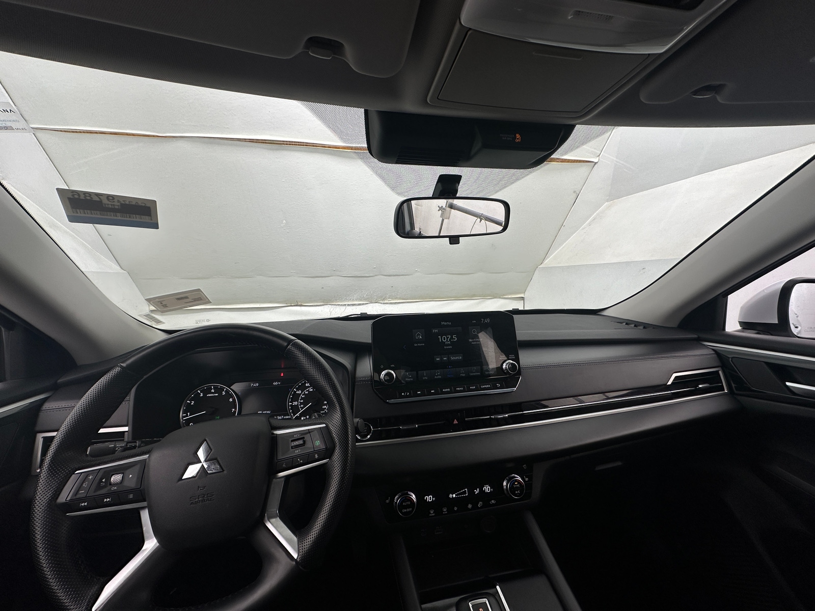 Thumbnail: 2024 Mitsubishi Outlander - 2