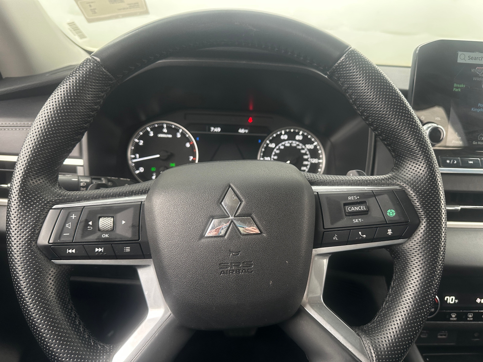 Thumbnail: 2024 Mitsubishi Outlander - 4