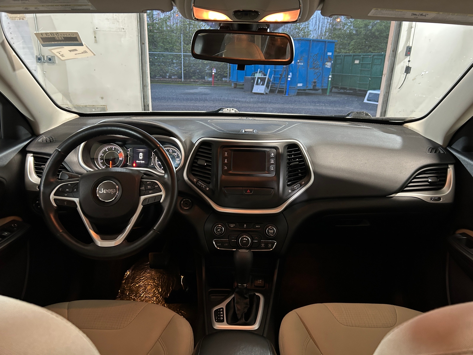 Thumbnail: 2016 Jeep Cherokee - 3