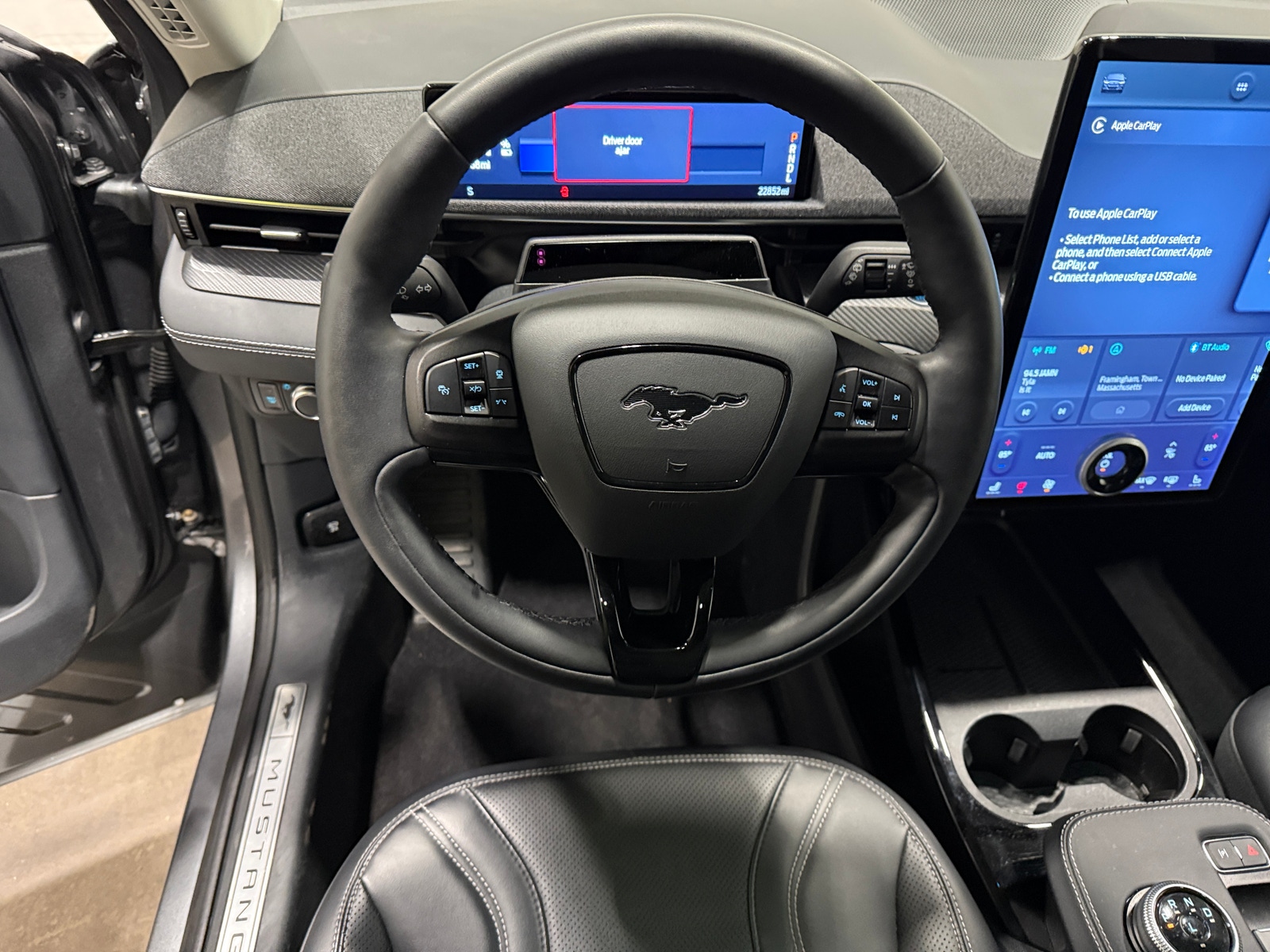 Thumbnail: 2021 Ford Mustang Mach-E - 4