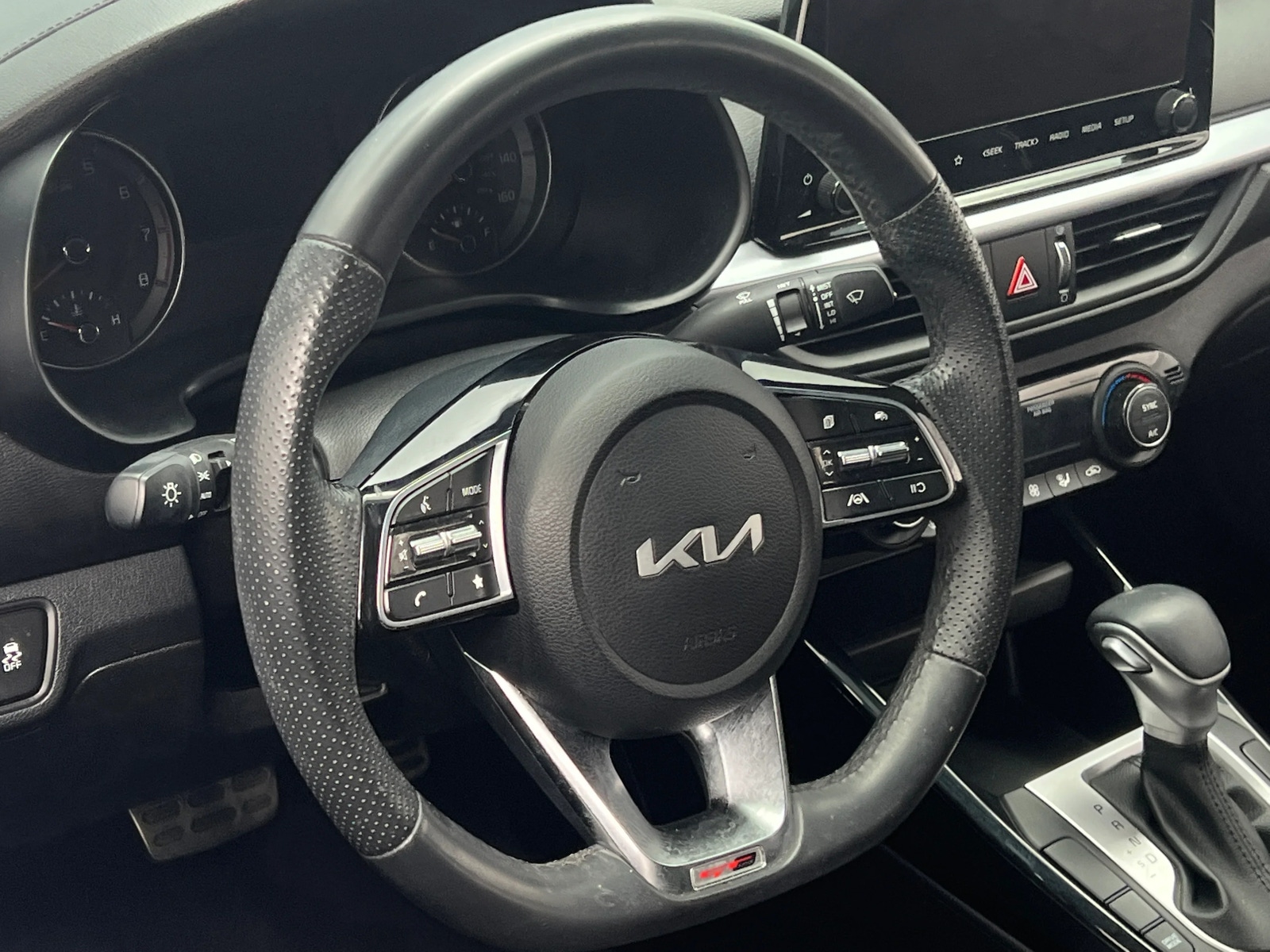 Thumbnail: 2023 Kia Forte - 4