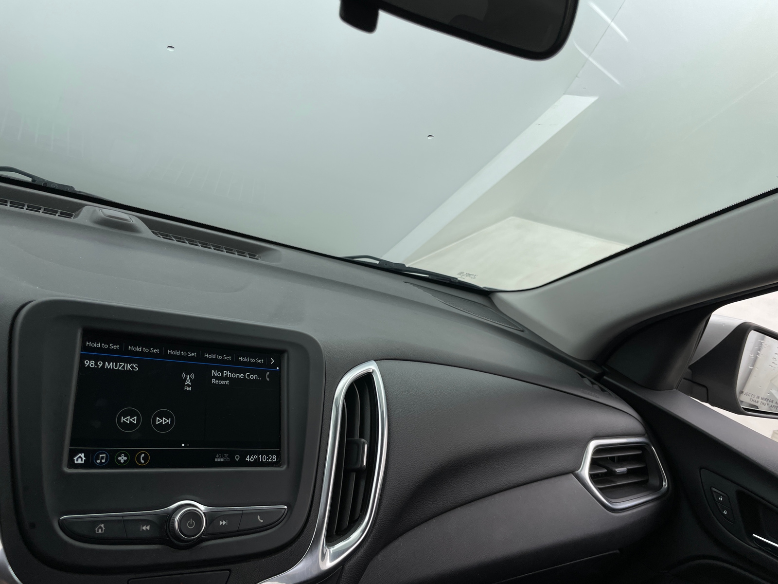 Thumbnail: 2019 Chevrolet Equinox - 4