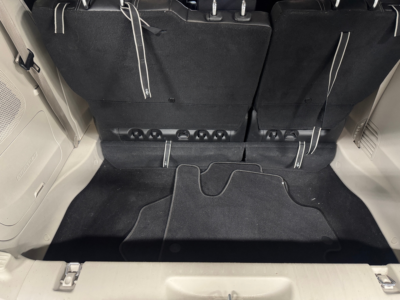 Thumbnail: 2022 Chrysler Pacifica - 7