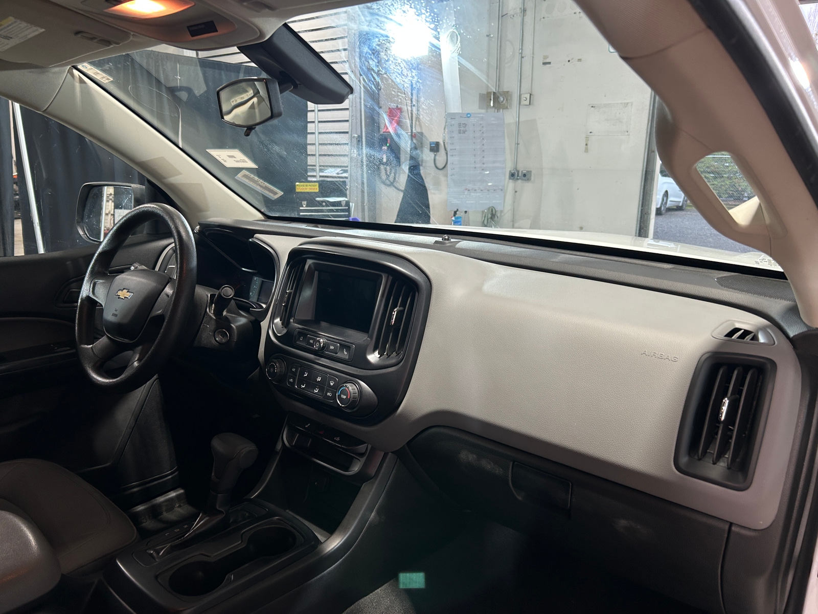 Thumbnail: 2019 Chevrolet Colorado - 3