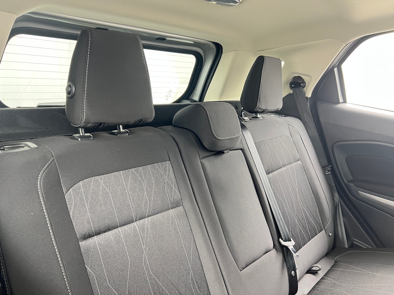 Thumbnail: 2021 Ford EcoSport - 6