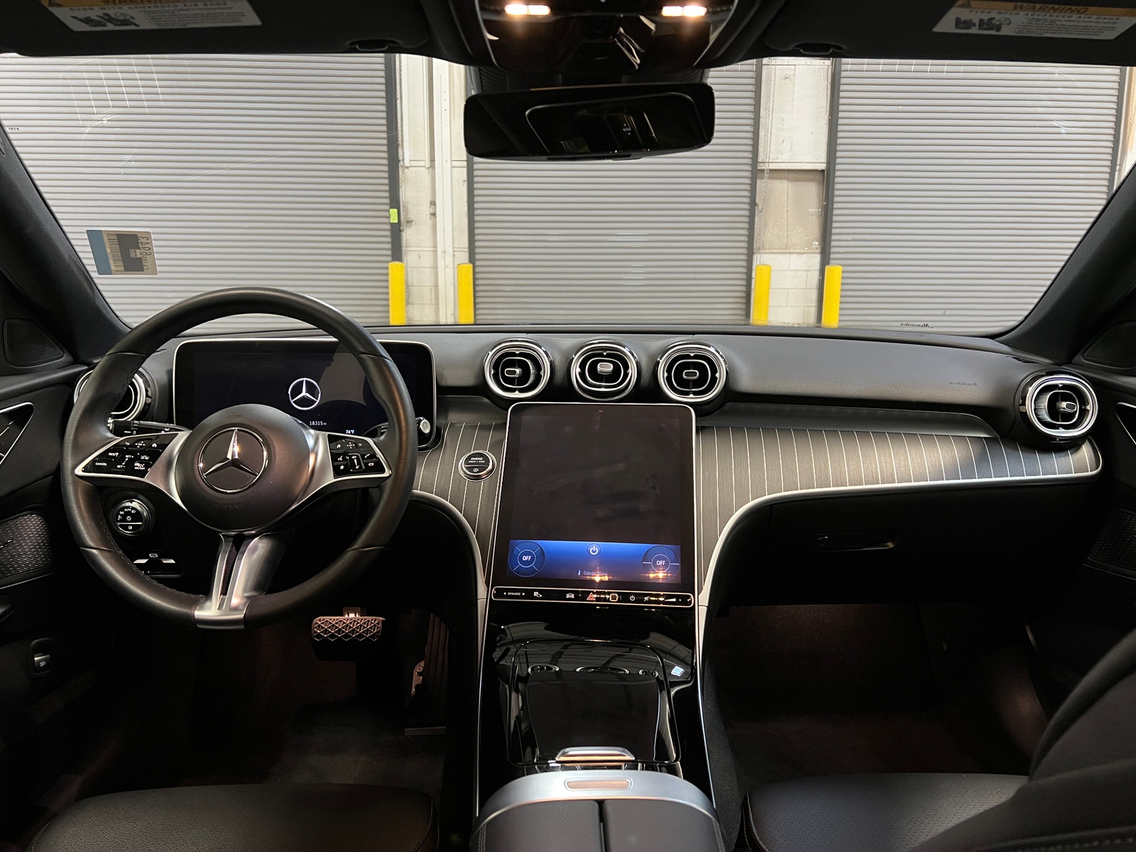 Thumbnail: 2023 Mercedes-Benz C-Class - 2