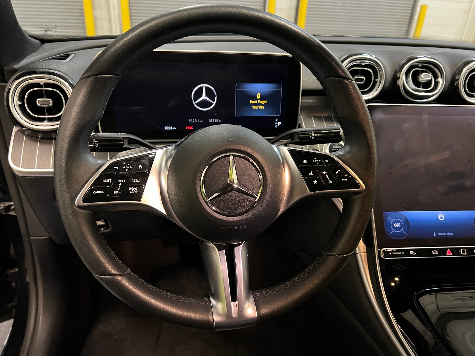 Thumbnail: 2023 Mercedes-Benz C-Class - 4