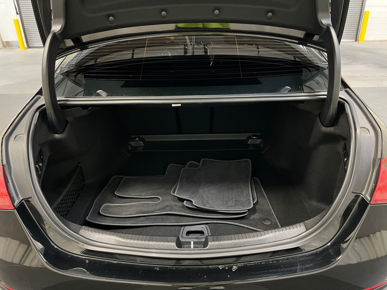 Thumbnail: 2023 Mercedes-Benz C-Class - 6