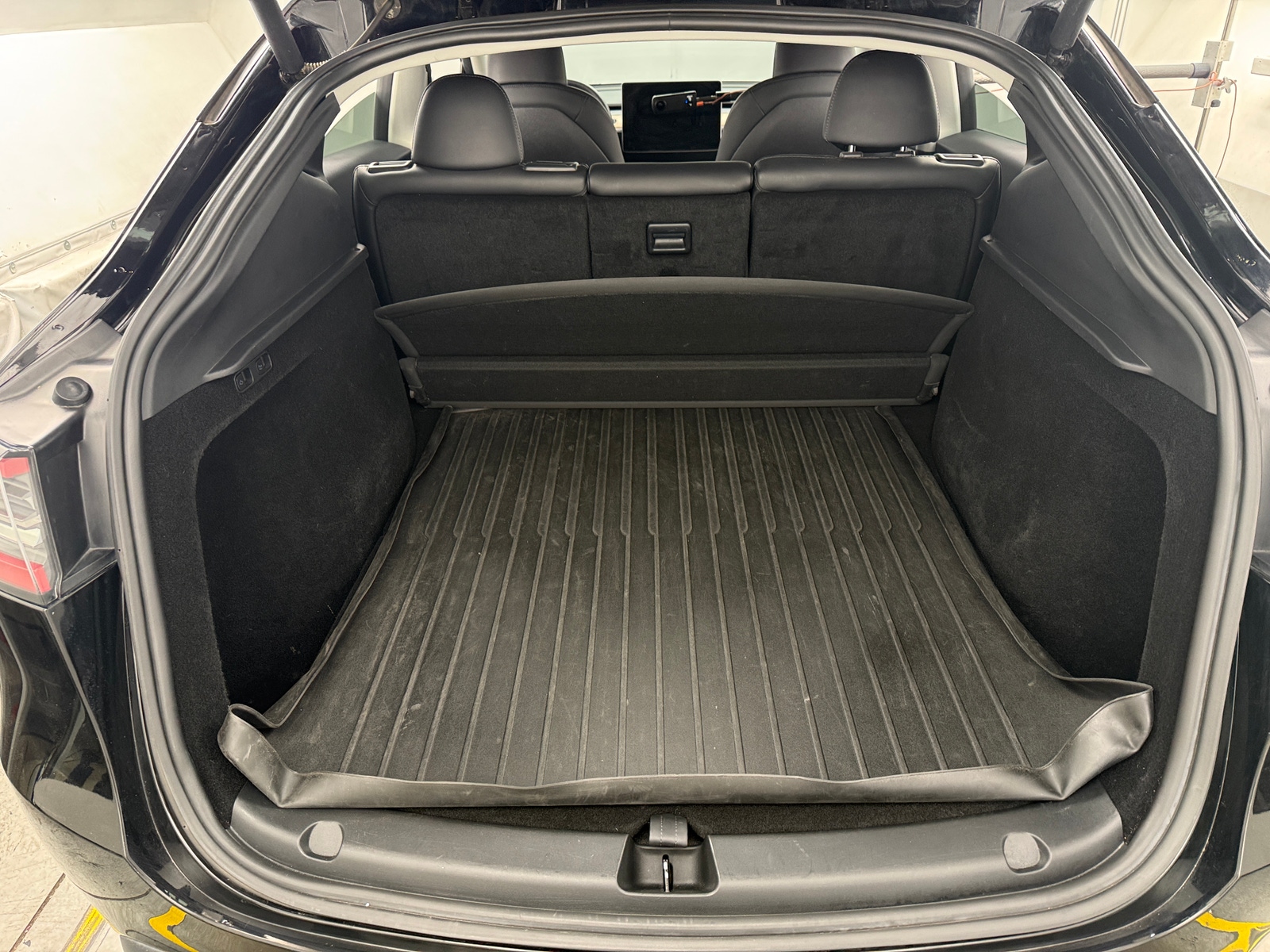 Thumbnail: 2023 Tesla Model Y - 6