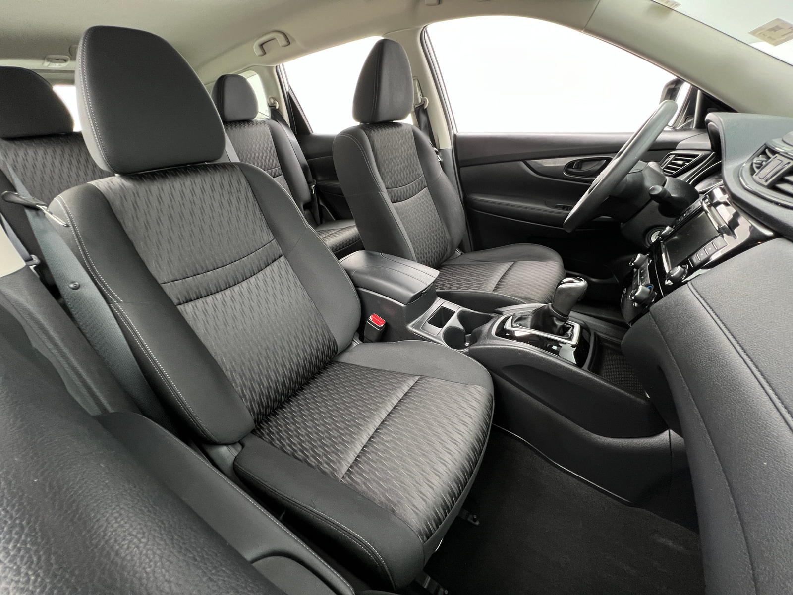 Thumbnail: 2019 Nissan Rogue - 2