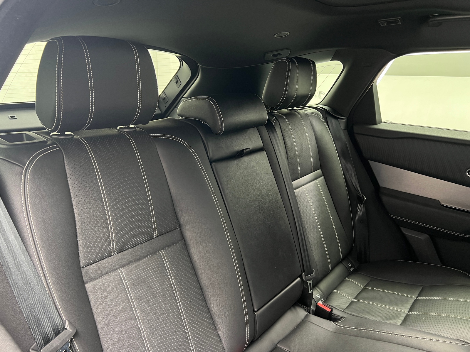 Thumbnail: 2021 Land Rover Range Rover Velar - 5