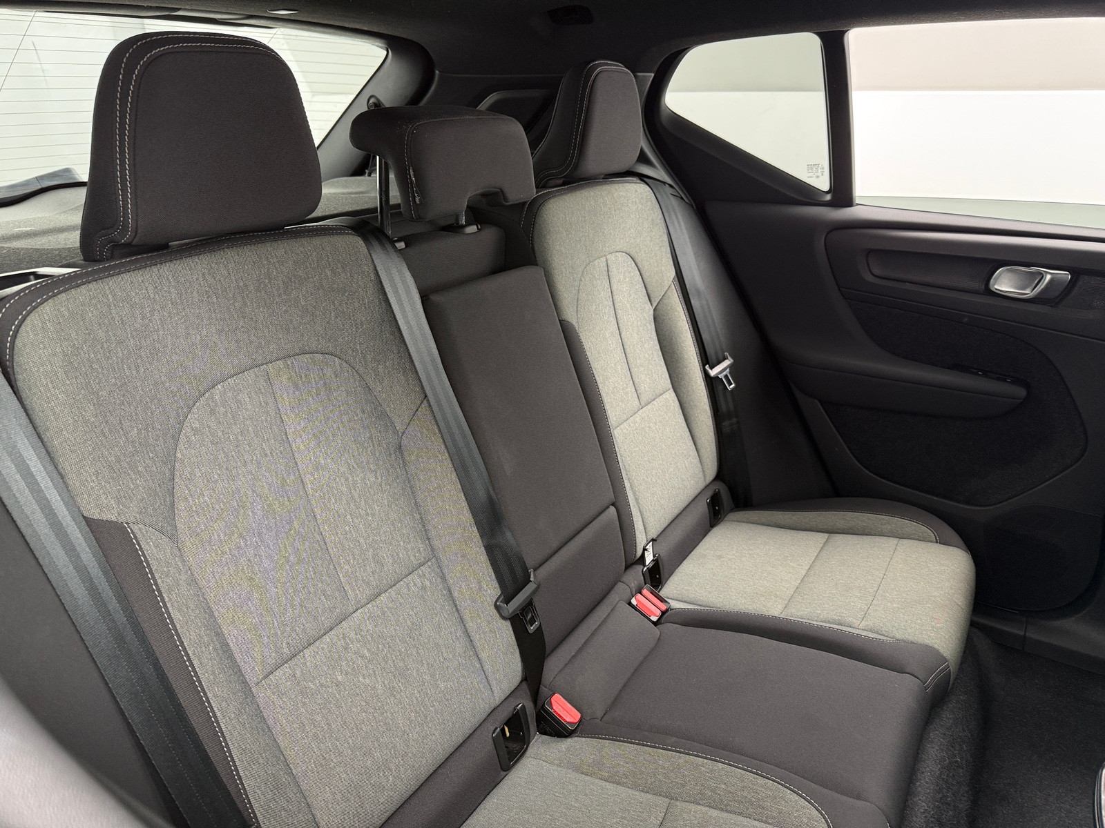 Thumbnail: 2024 Volvo XC40 - 6