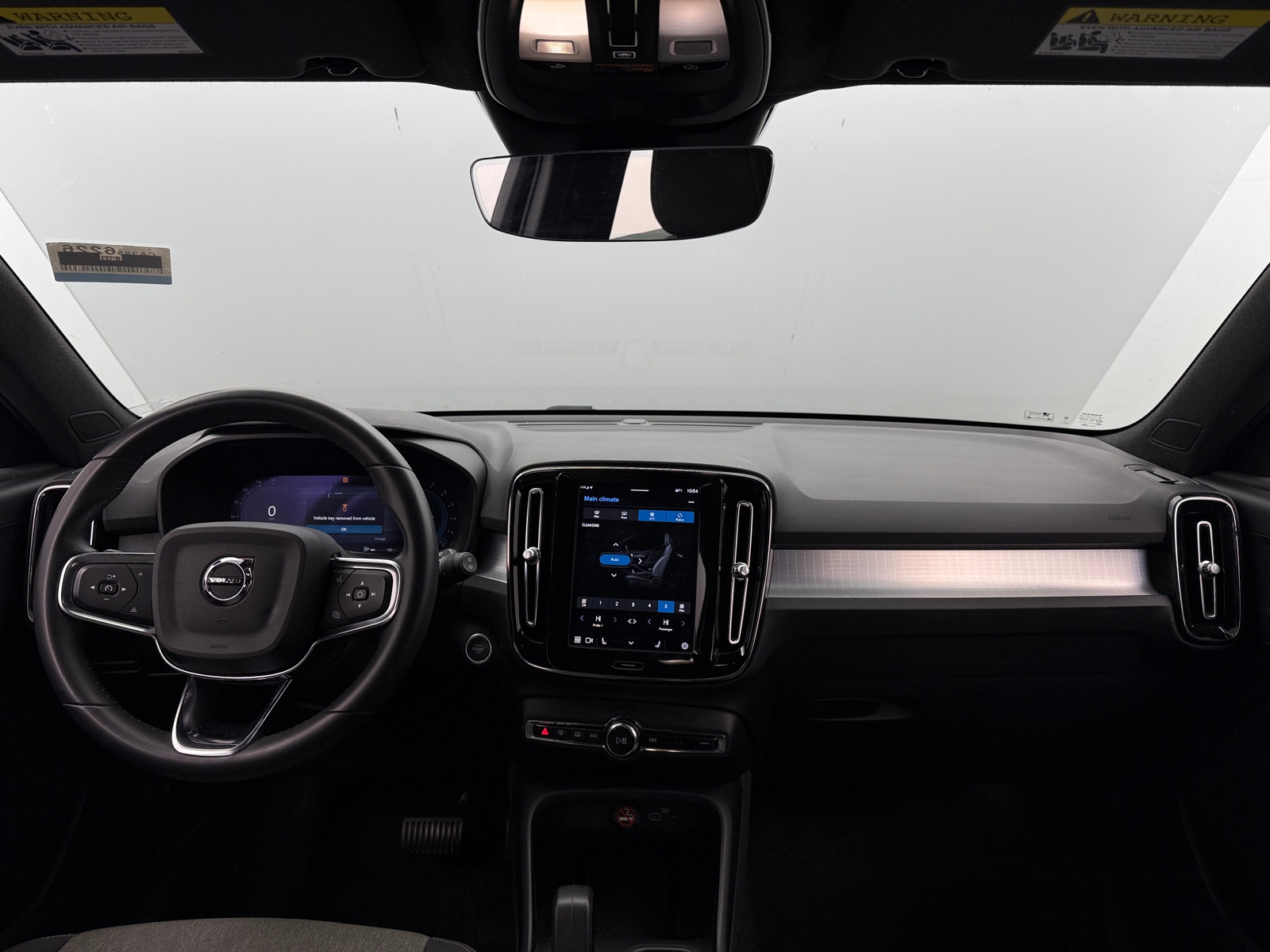 Thumbnail: 2024 Volvo XC40 - 3