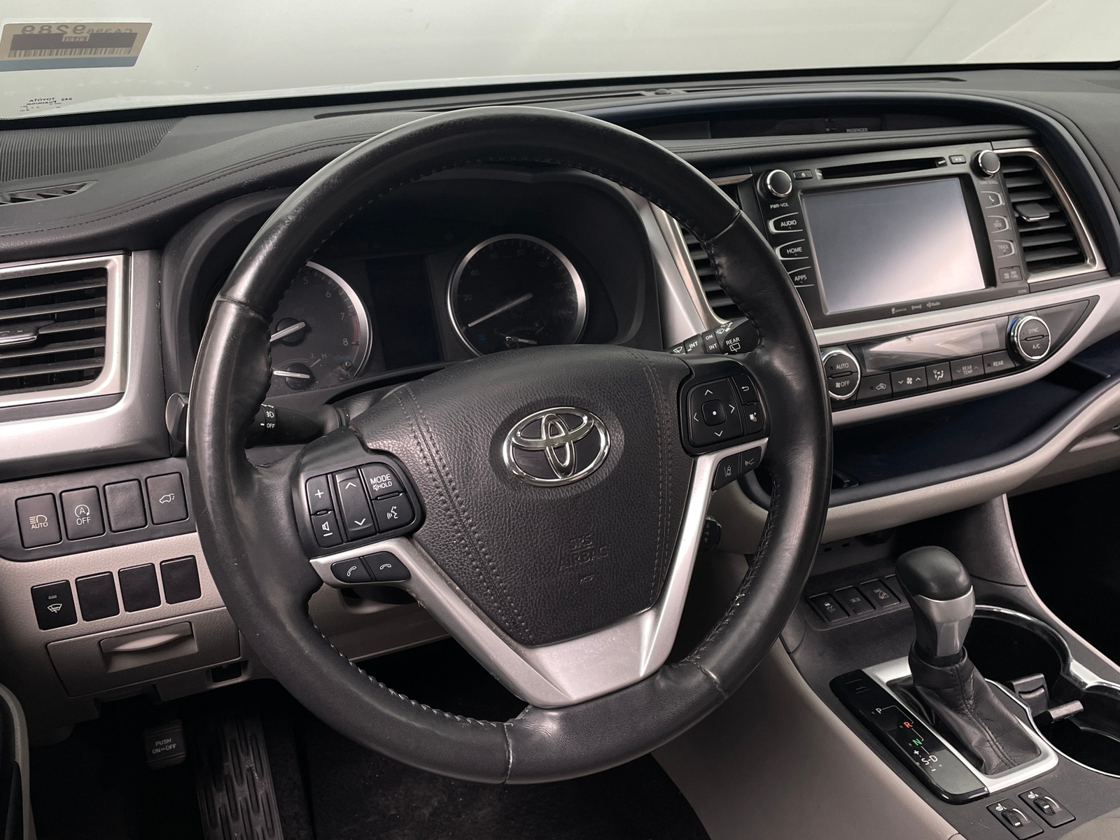 Thumbnail: 2019 Toyota Highlander - 4