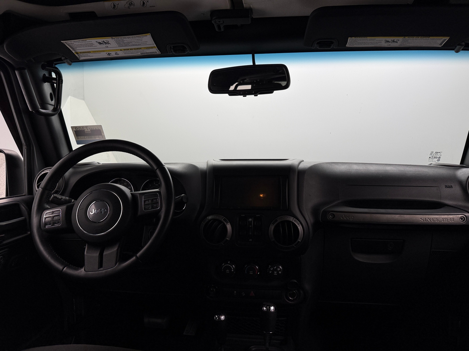 Thumbnail: 2017 Jeep Wrangler - 3