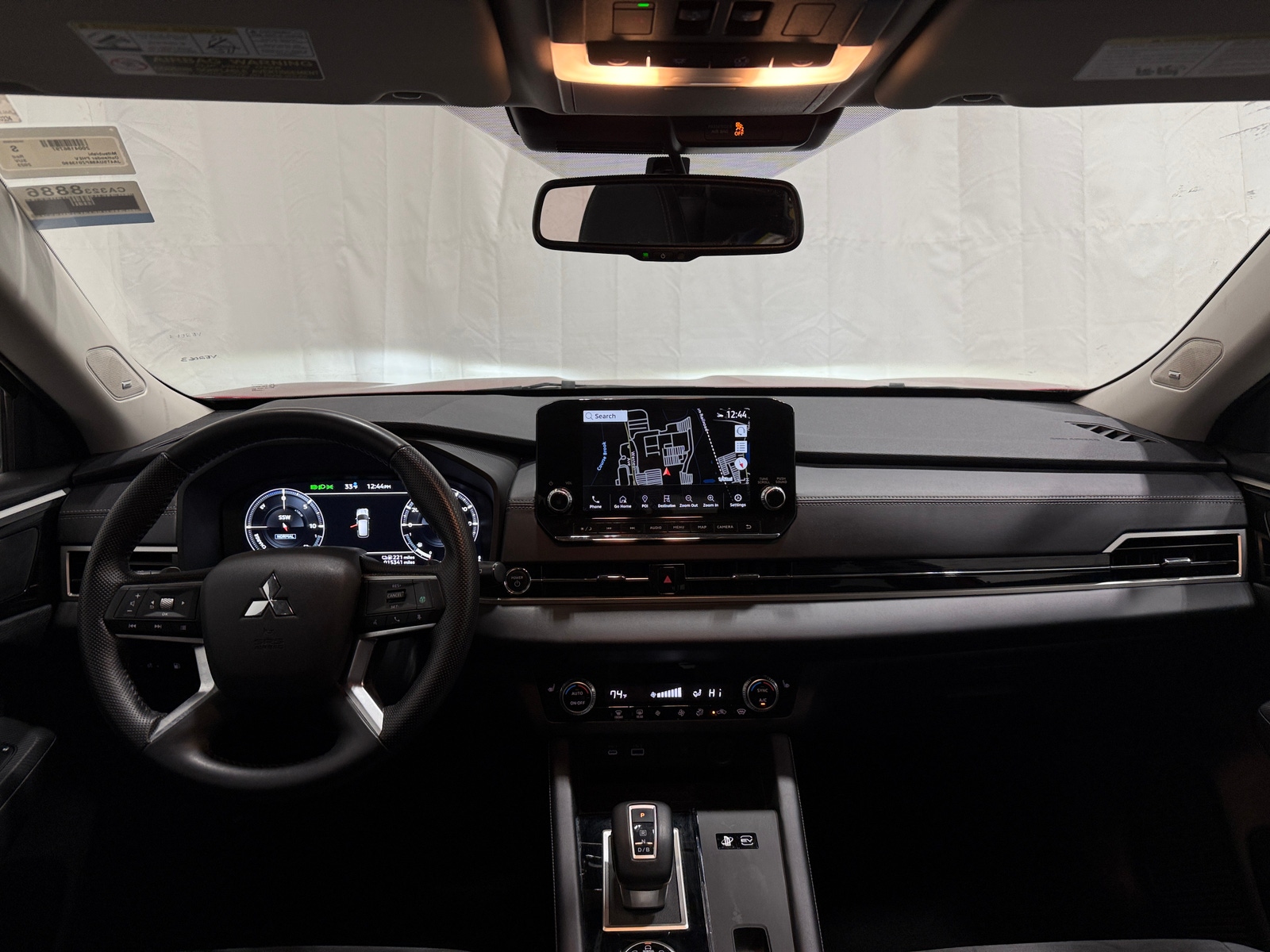 Thumbnail: 2023 Mitsubishi Outlander - 2