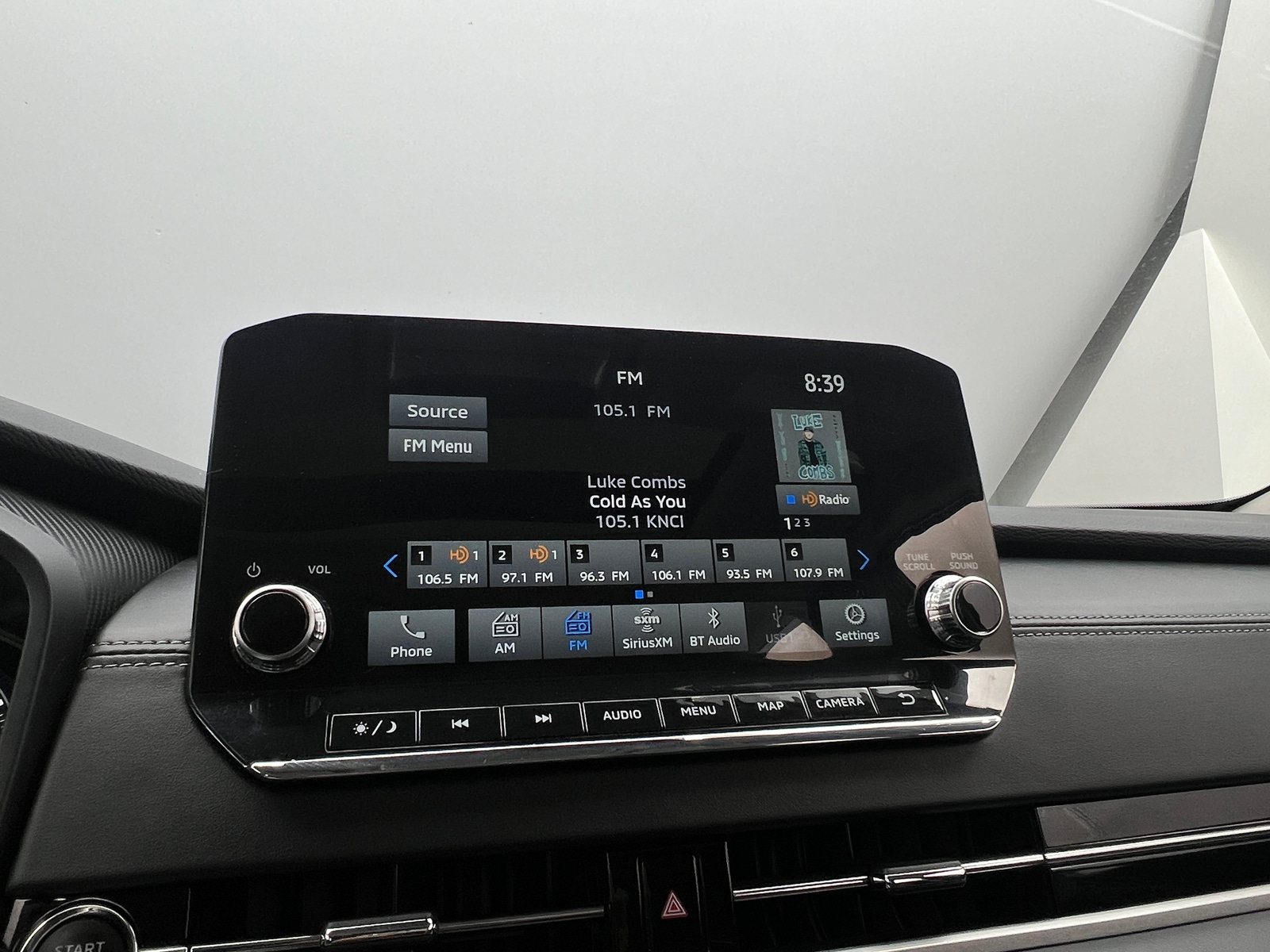 Thumbnail: 2024 Mitsubishi Outlander - 3