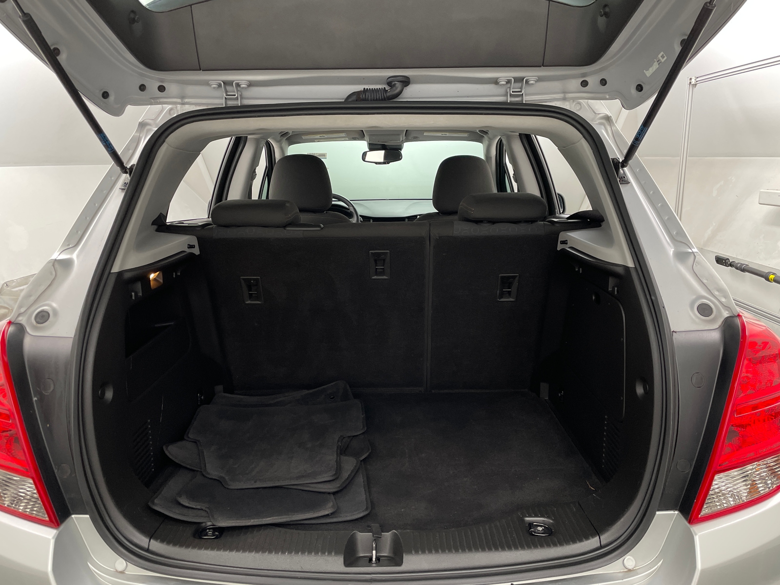 Thumbnail: 2018 Chevrolet Trax - 7