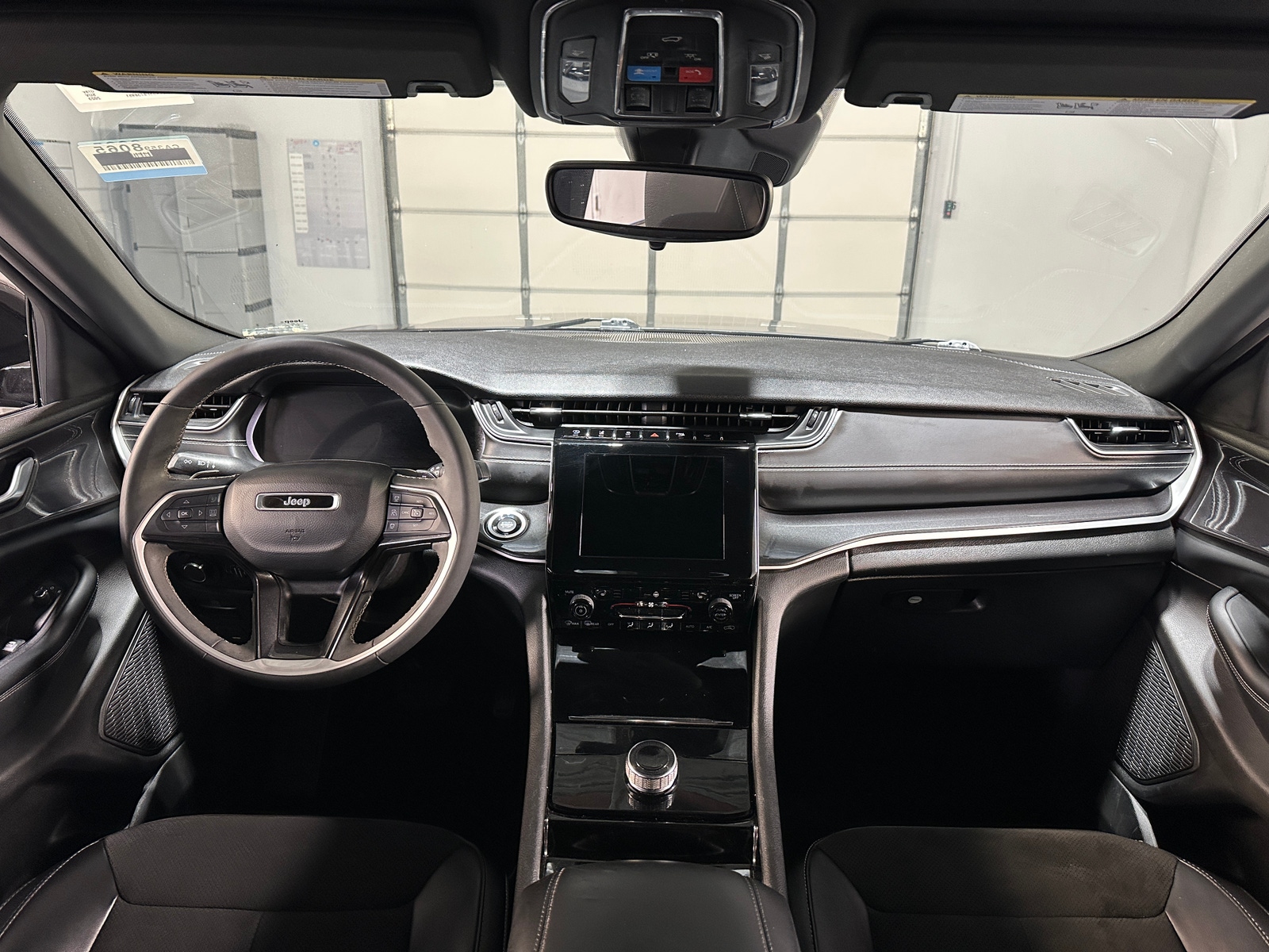 Thumbnail: 2023 Jeep Grand Cherokee L - 2