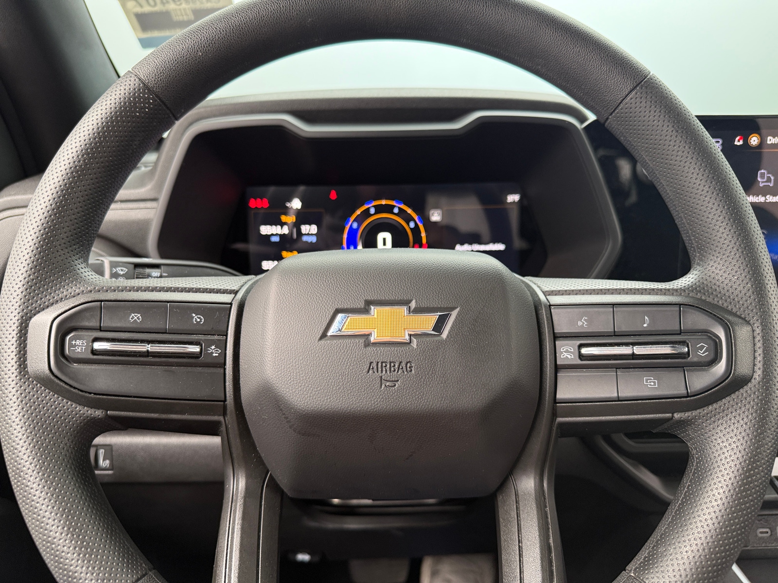 Thumbnail: 2025 Chevrolet Colorado - 5