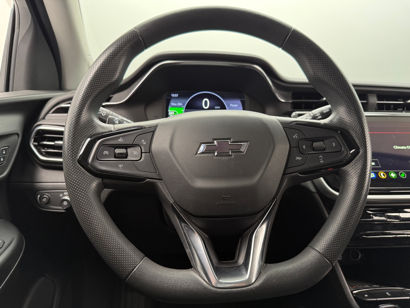 Thumbnail: 2023 Chevrolet Bolt EUV - 5