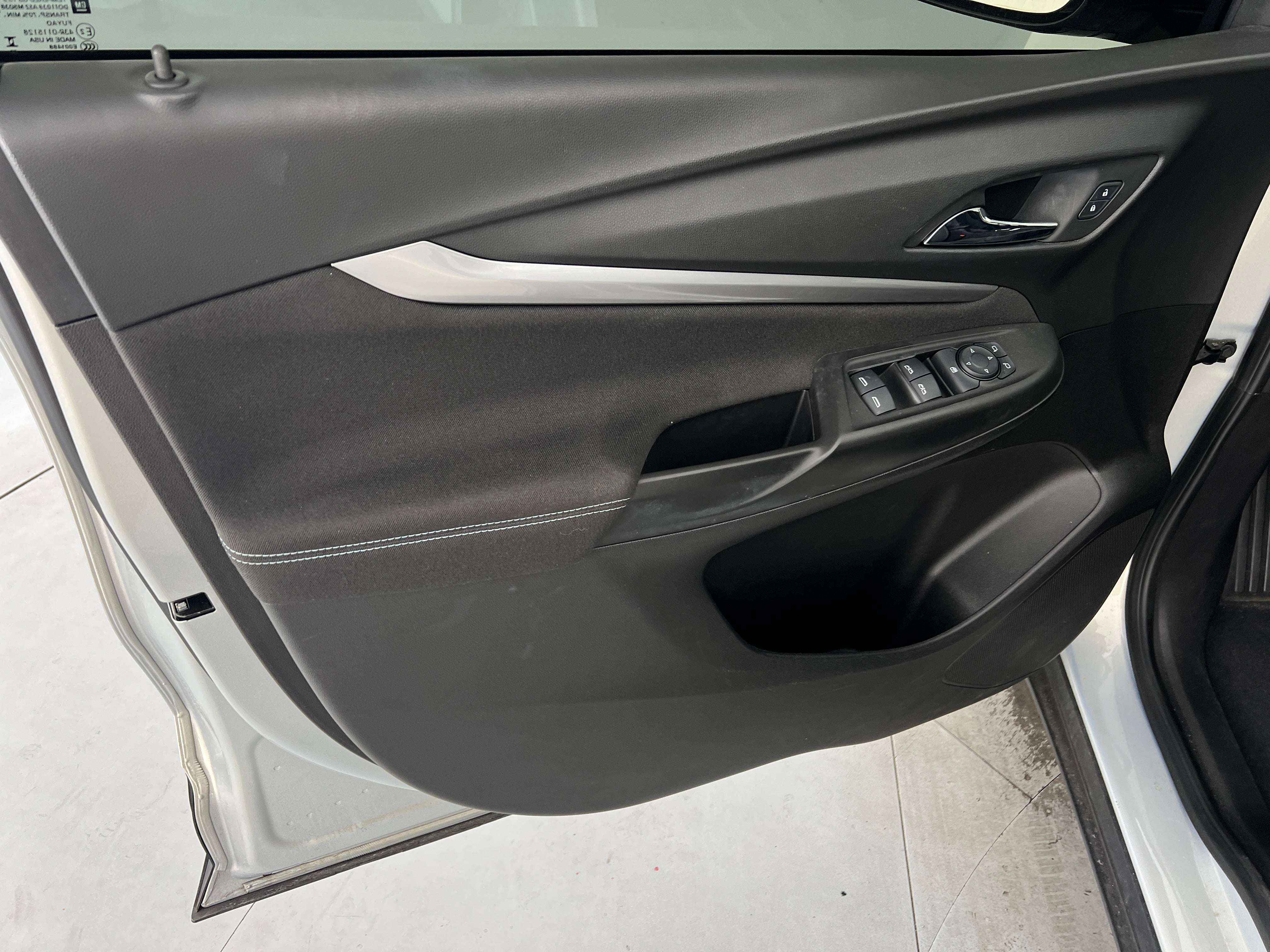 Used 2023 Chevrolet Bolt EUV LT with VIN 1G1FY6S01P4195668 for sale in Auburn, WA