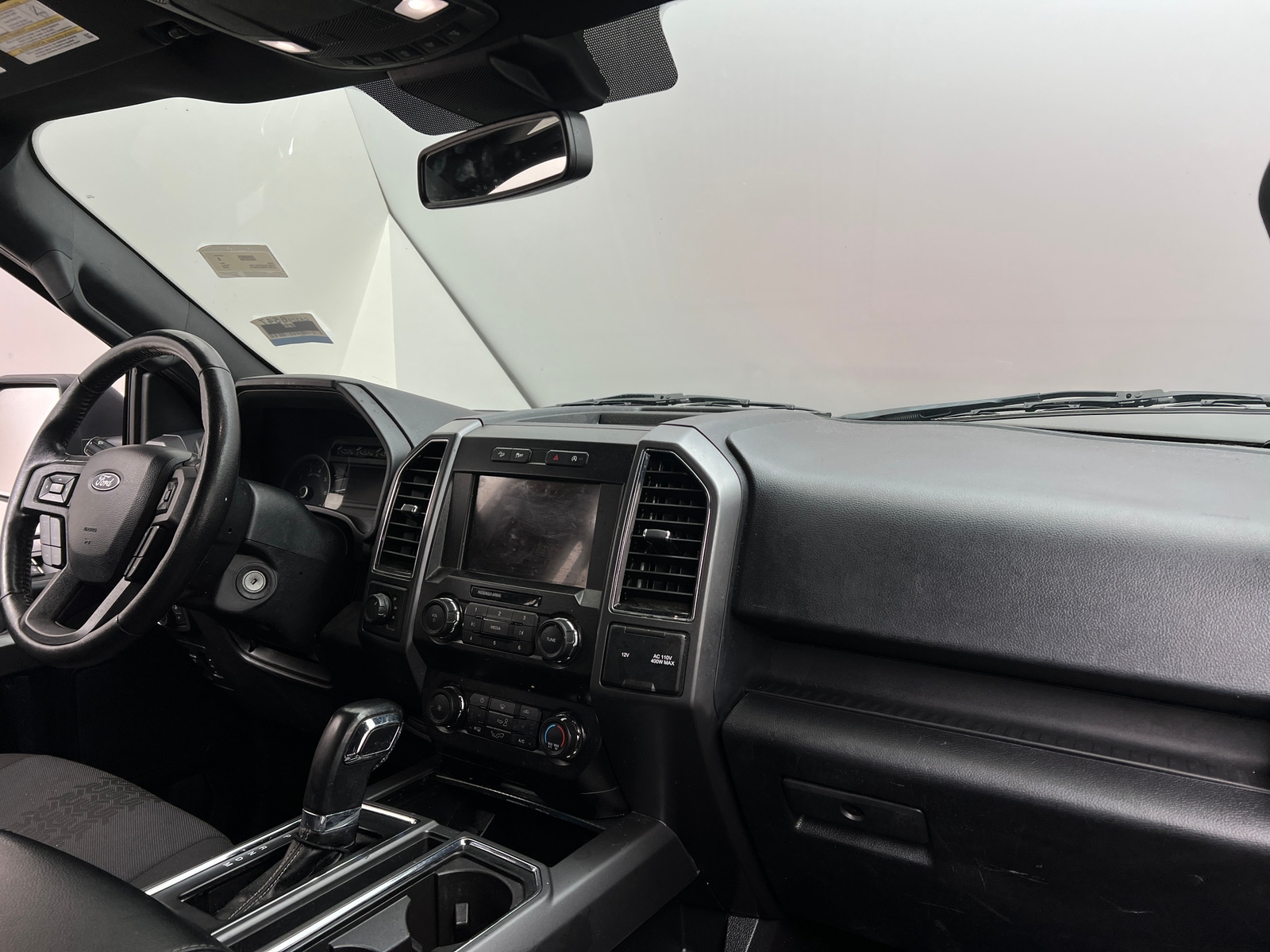 Thumbnail: 2019 Ford Econoline - 3